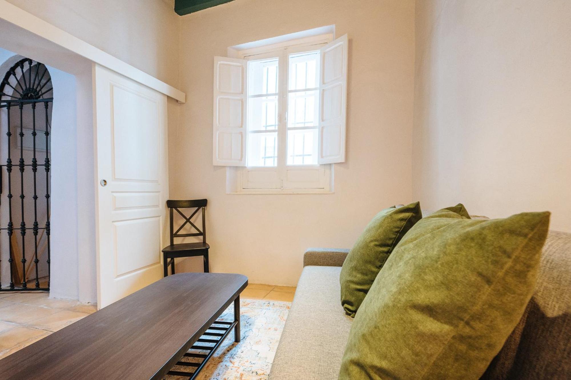 Independent Beautiful House Seville City Center With Private Parking ภายนอก รูปภาพ