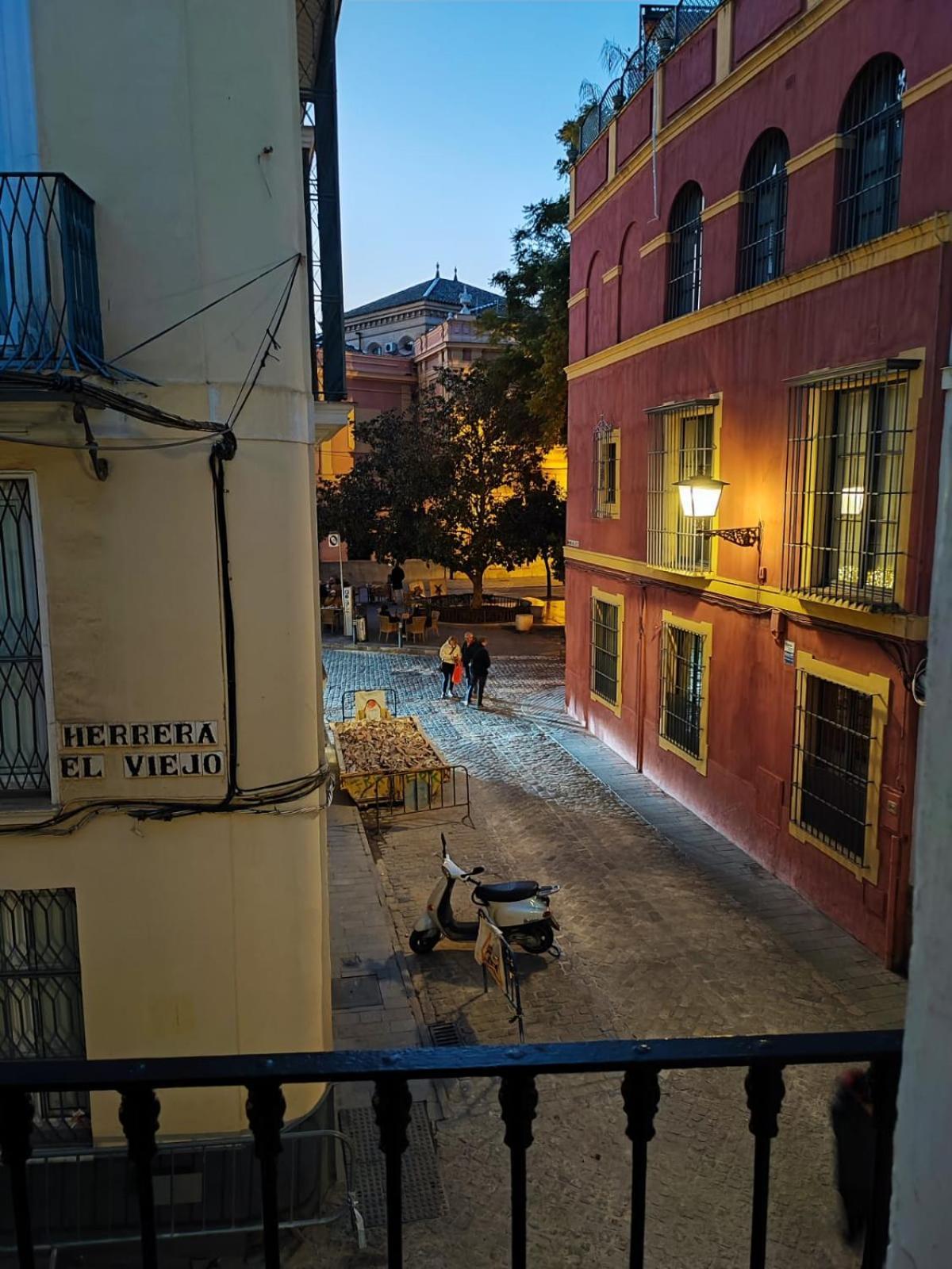Independent Beautiful House Seville City Center With Private Parking ภายนอก รูปภาพ